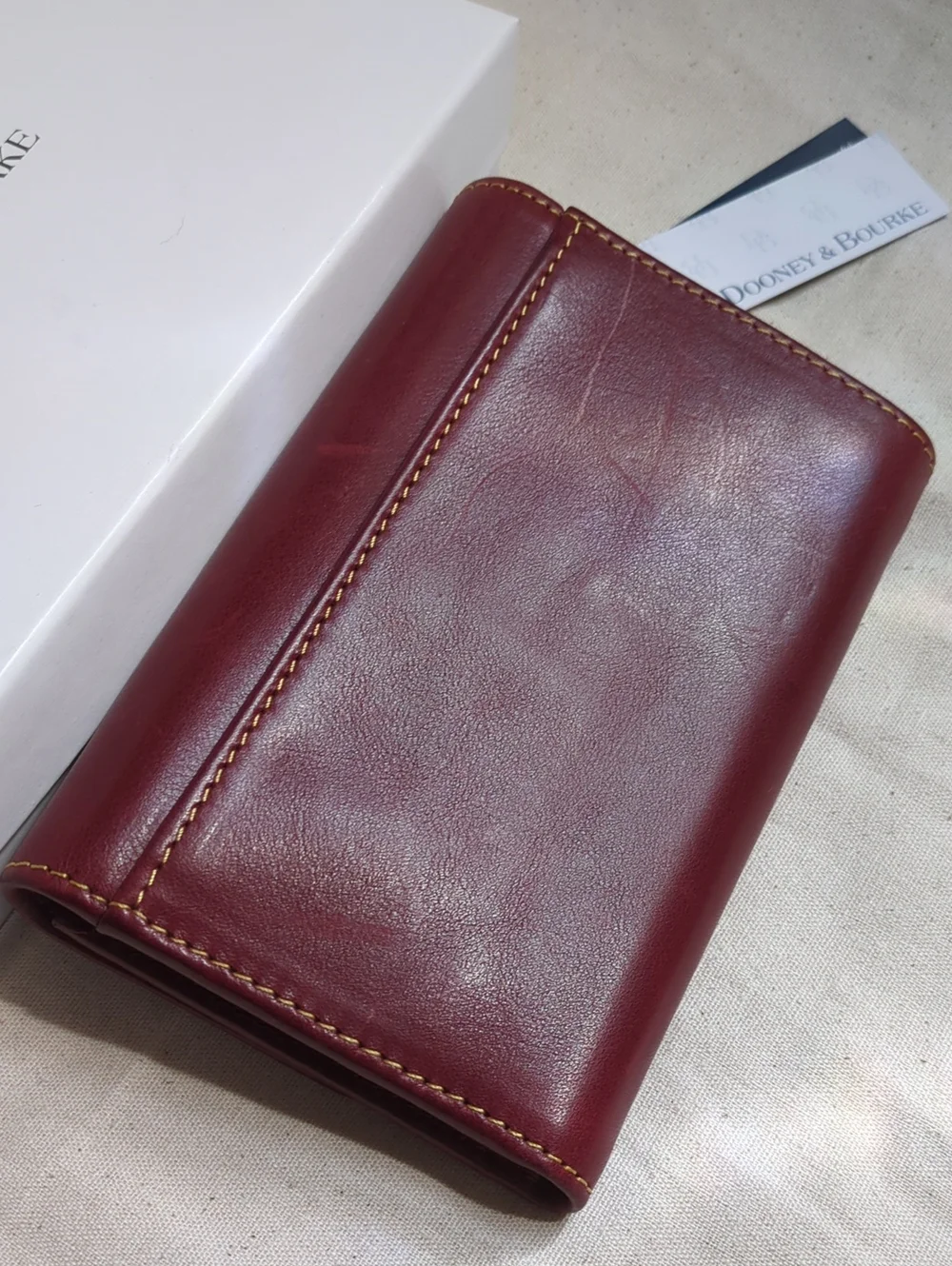 Dooney & Bourke Bordeaux Florentine Leather Card Holder Medium Wallet ✨New!!